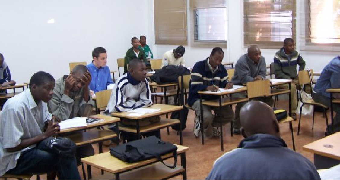 Estudantes do ISPG