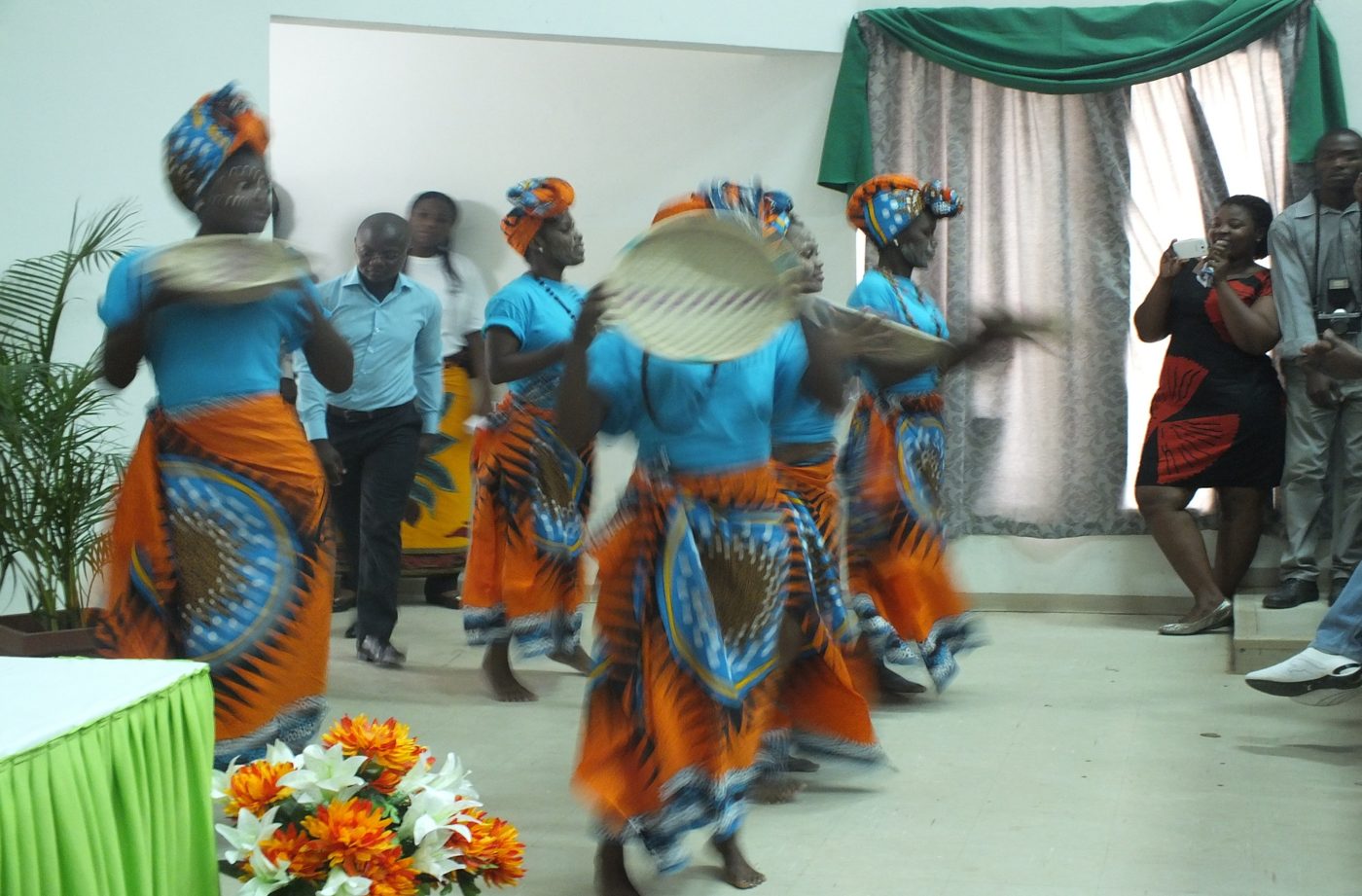 Grupo de dança do ISPG